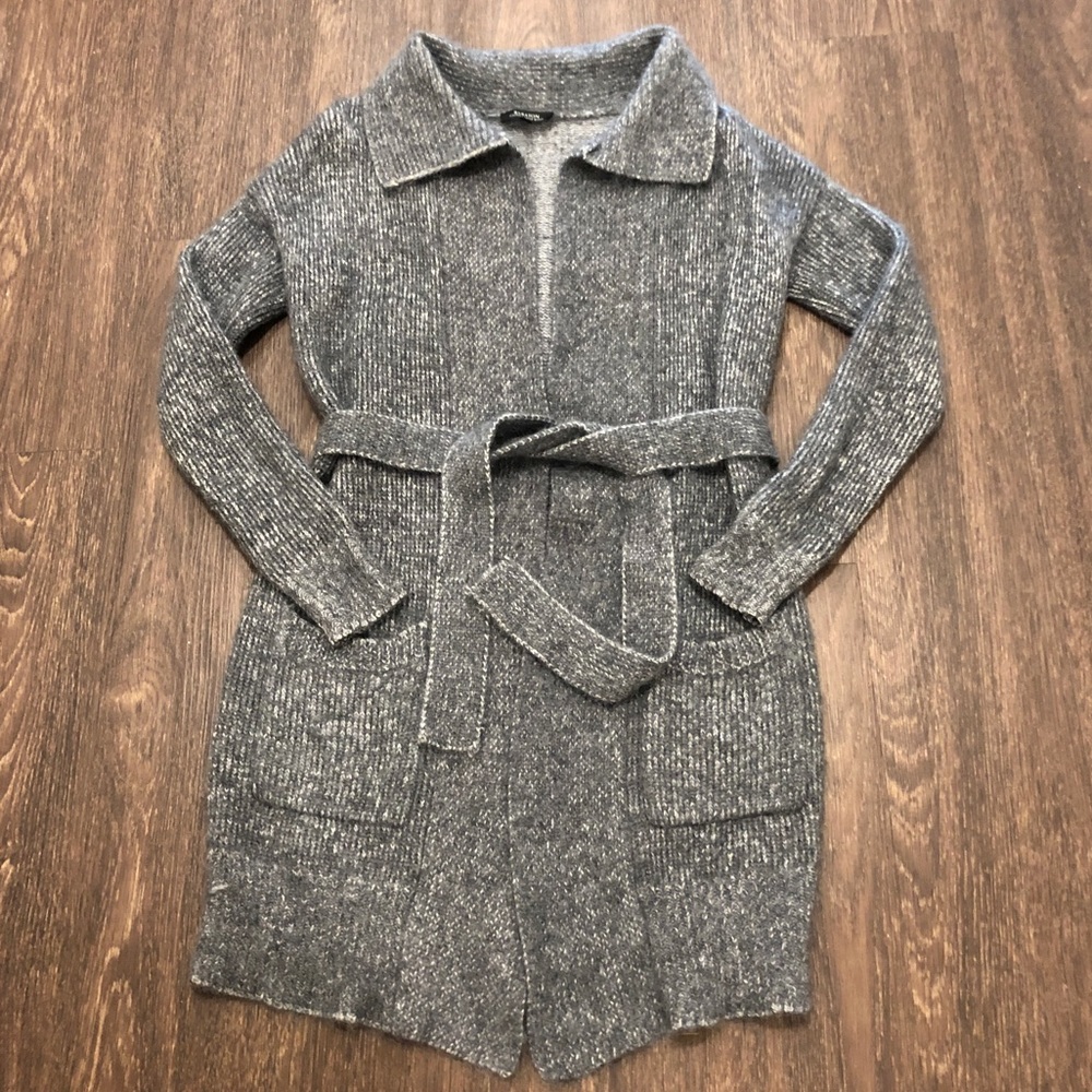 ~SOLD 📦 Babaton Grey Cardigan with Belt
